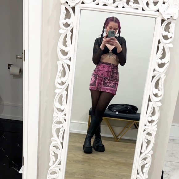 Meet your Posher, Kassidy - Picture 3 of 4